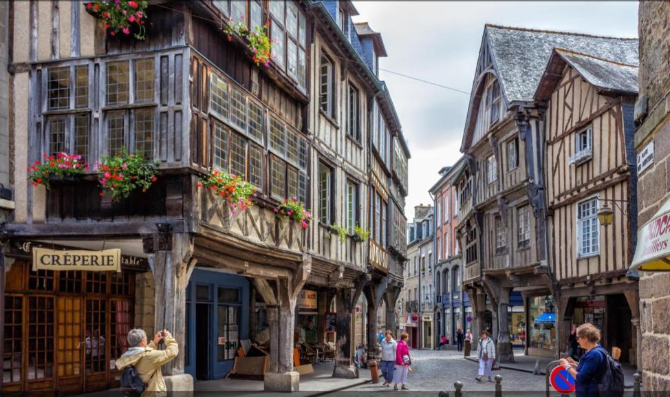 Eglantine Appartement Centre Historique De Dinan Exteriér fotografie